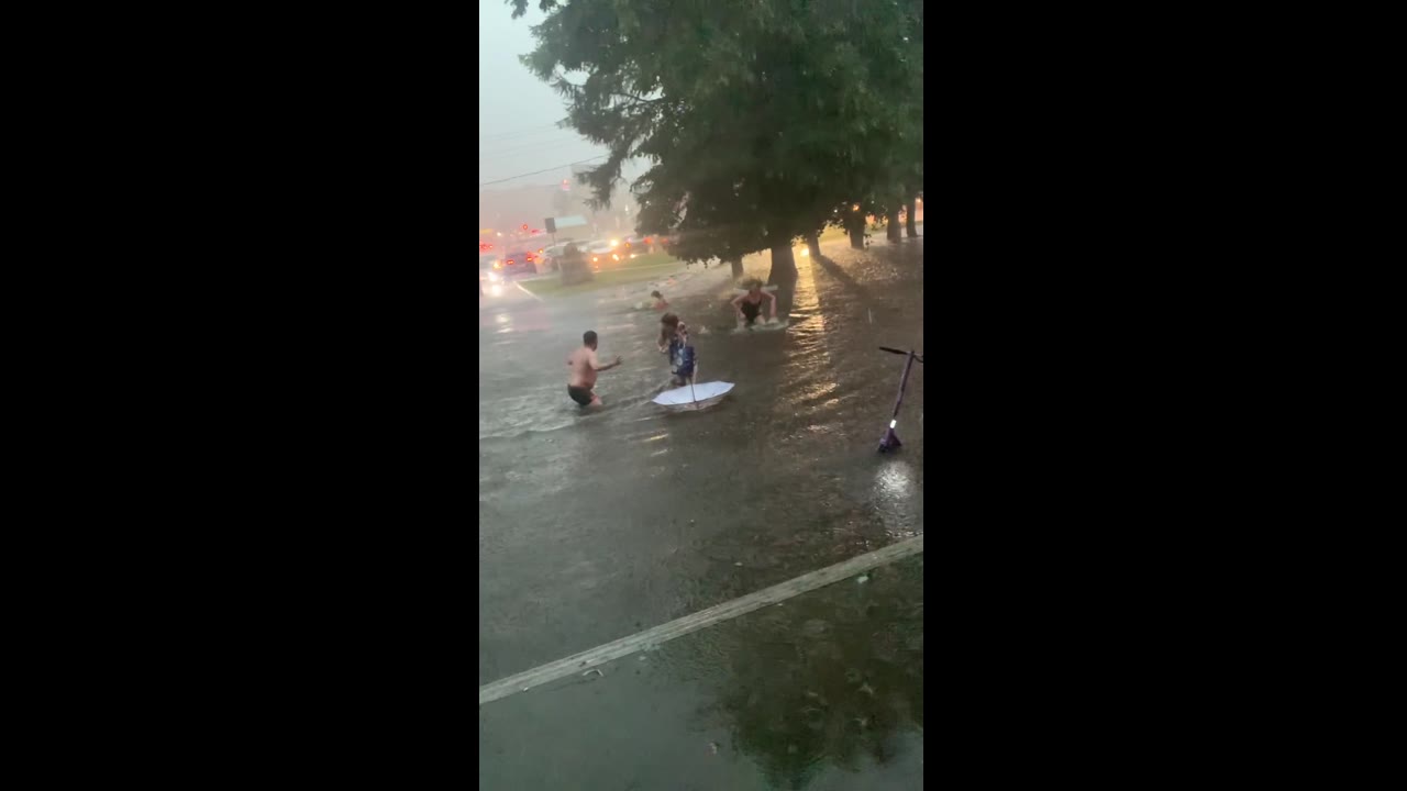 Shocking encounter: woman struck by lightning in Kolomna, Russia | caught on camera!