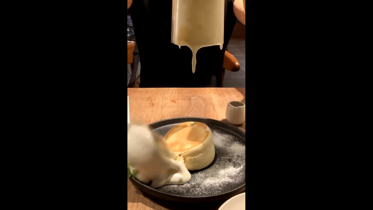 Soufflé pancake collapse caught on camera in Tung Chung, Hong Kong