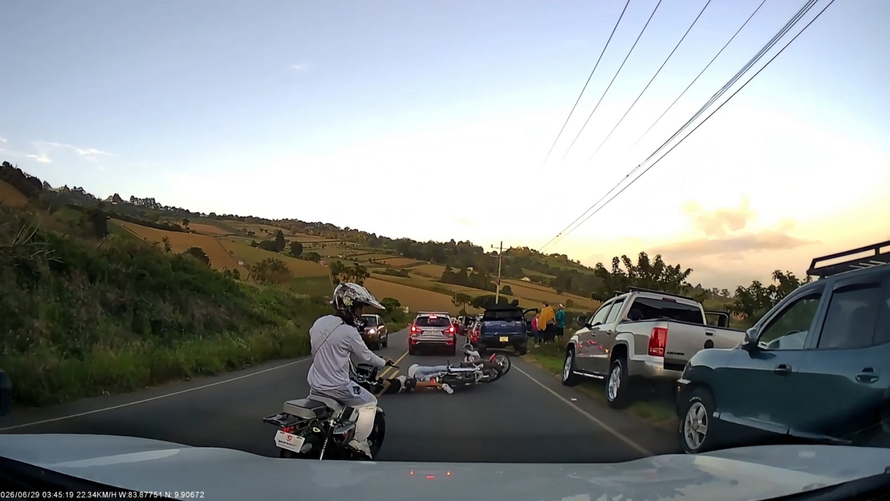 Two motorcyclists crash while descending Irazú Volcano in Cartago, Costa Rica