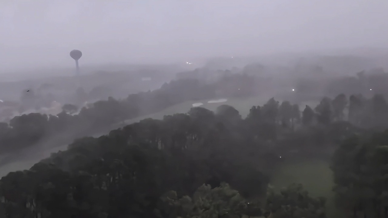 Hurricane Isaias brings torrential rain and strong winds in Destin, USA