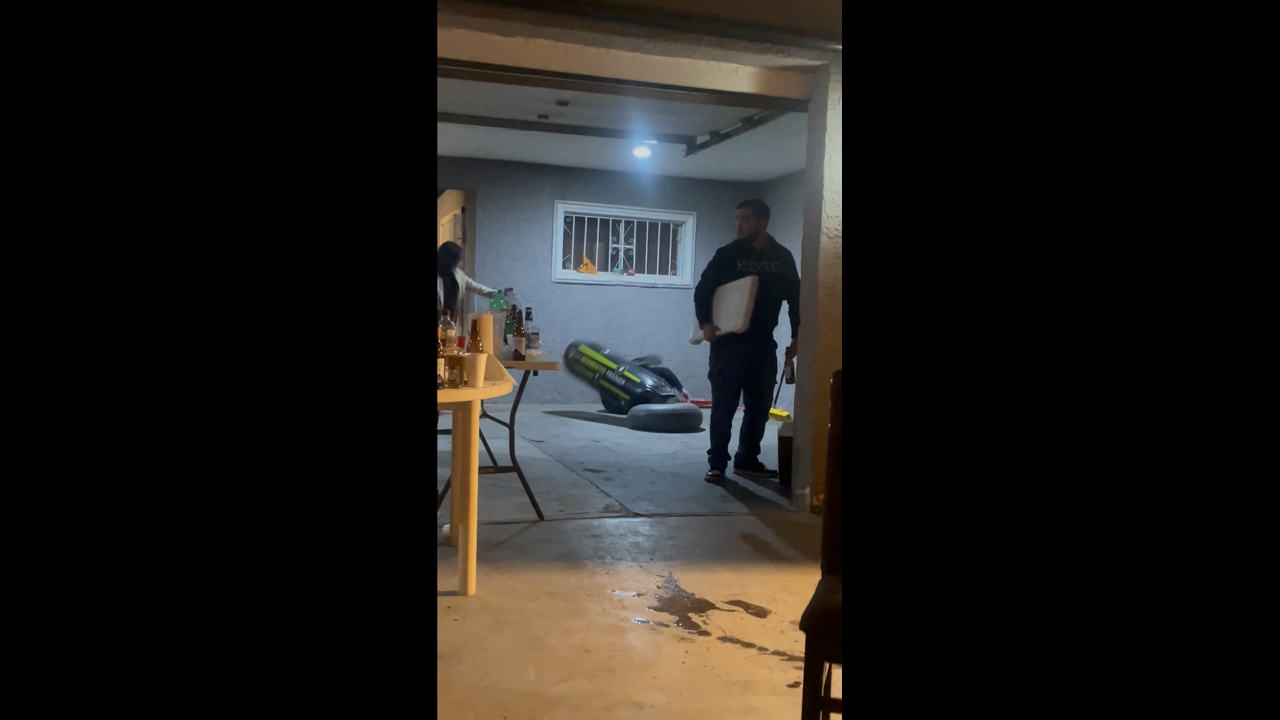 Man trips over inflatable while kicking in San Luis Río Colorado, Mexico