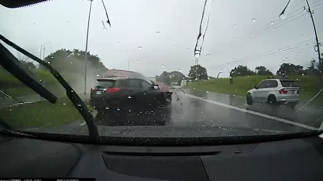Accident during heavy rain in San José, Costa Rica