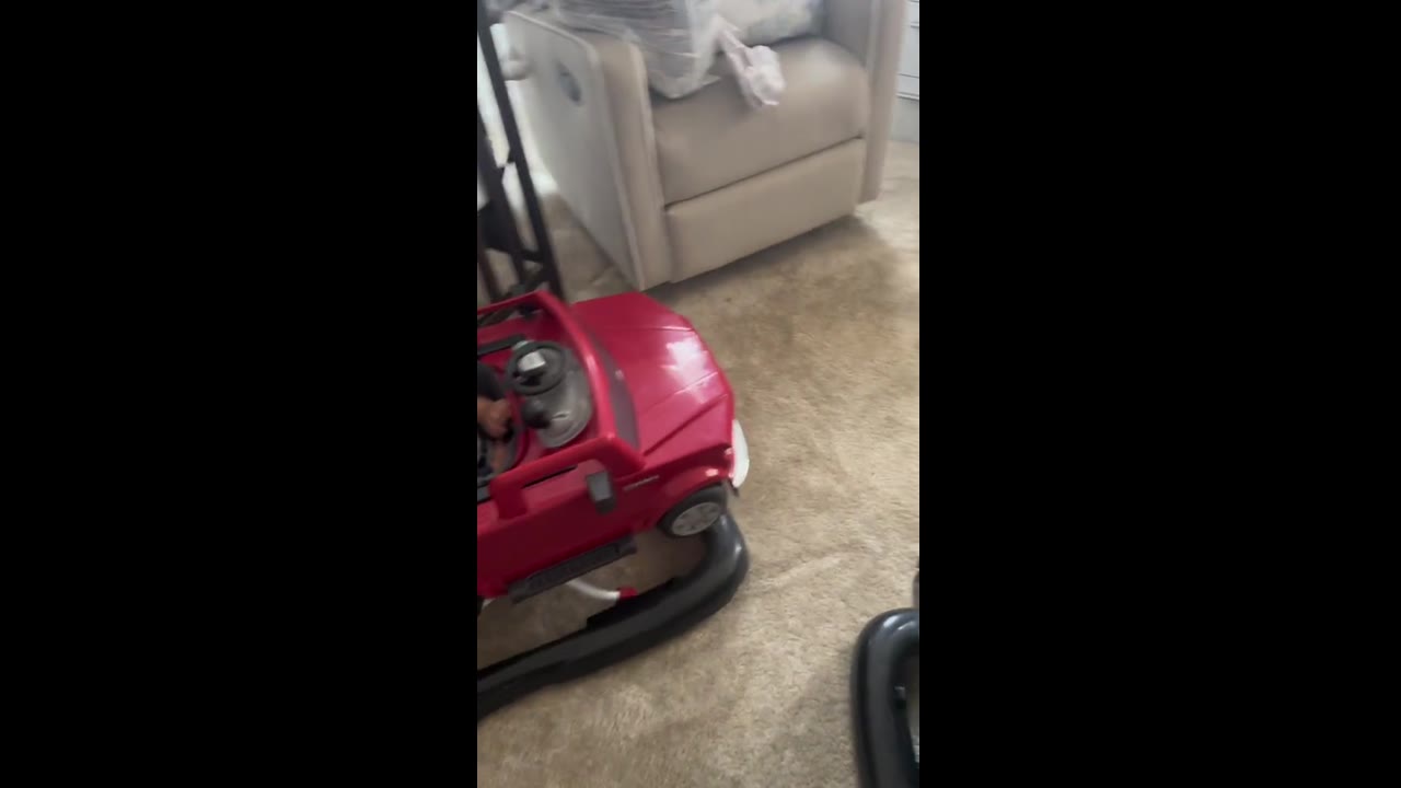 Adorable twins nap in car-like walkers: hilarious video goes vral