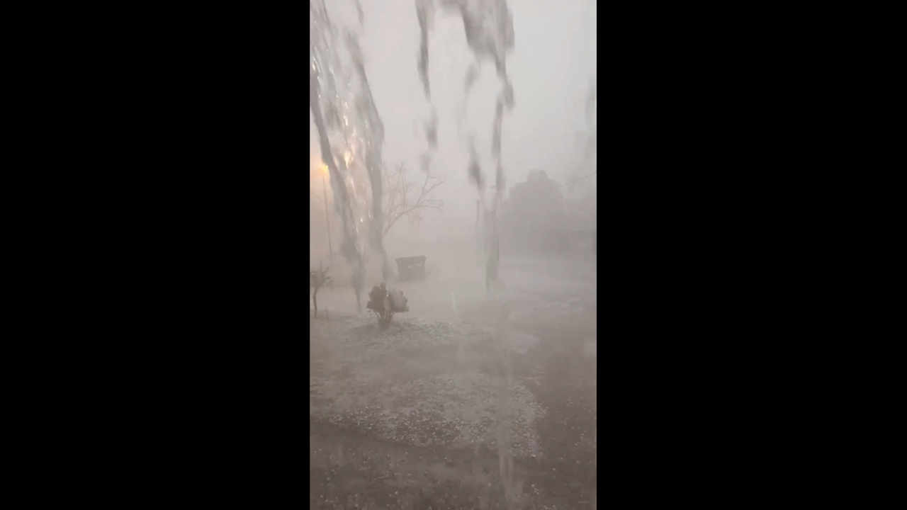 Giant hailstones and torrential rain pound Paraná during severe storm, Argentina