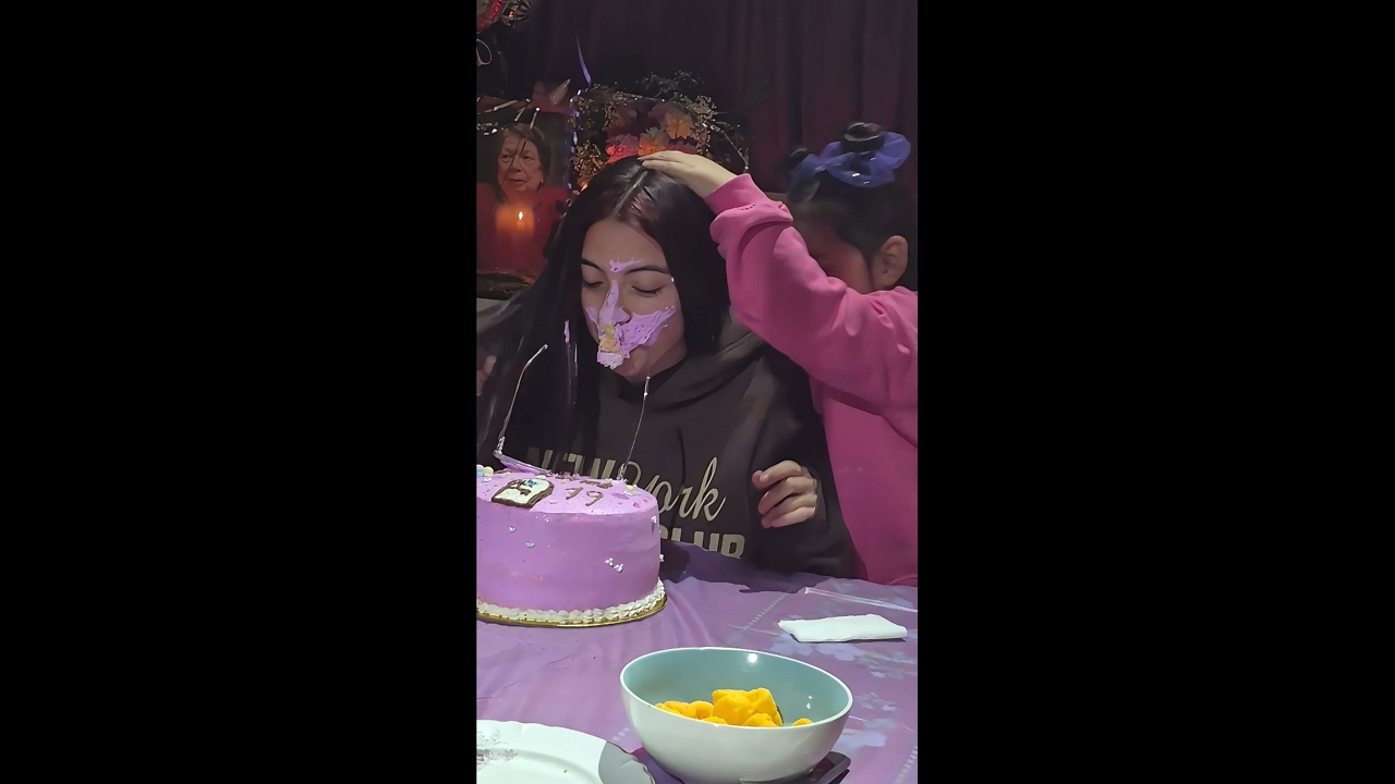 Birthday cake prank leaves birthday girl covered in icing in Concepción, Chile