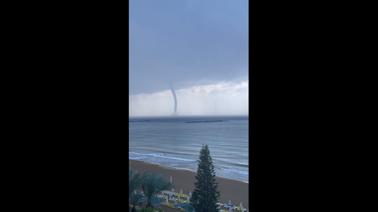Waterspout unleashed: nature's power in İncekum, Turkey
