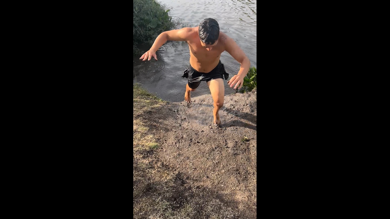 Man slips and falls back into the water in San José de Mayo, Uruguay