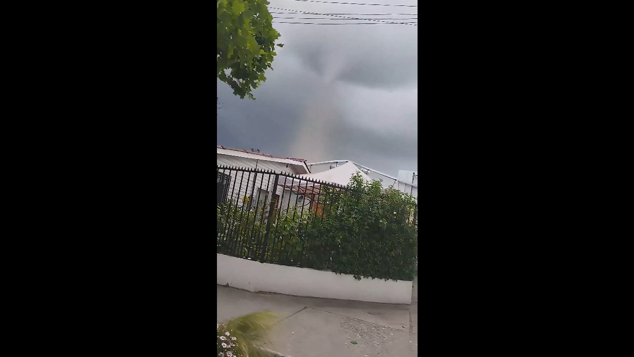 Powerful EF-2 tornado damages more than 70 properties in Requínoa, Chile