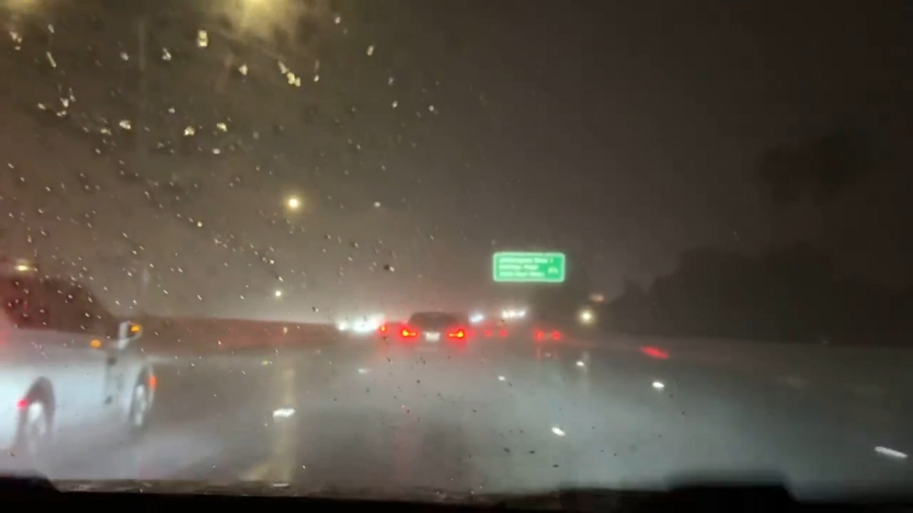 Heavy rain and fog create hazardous driving conditions on I-680 — California, USA