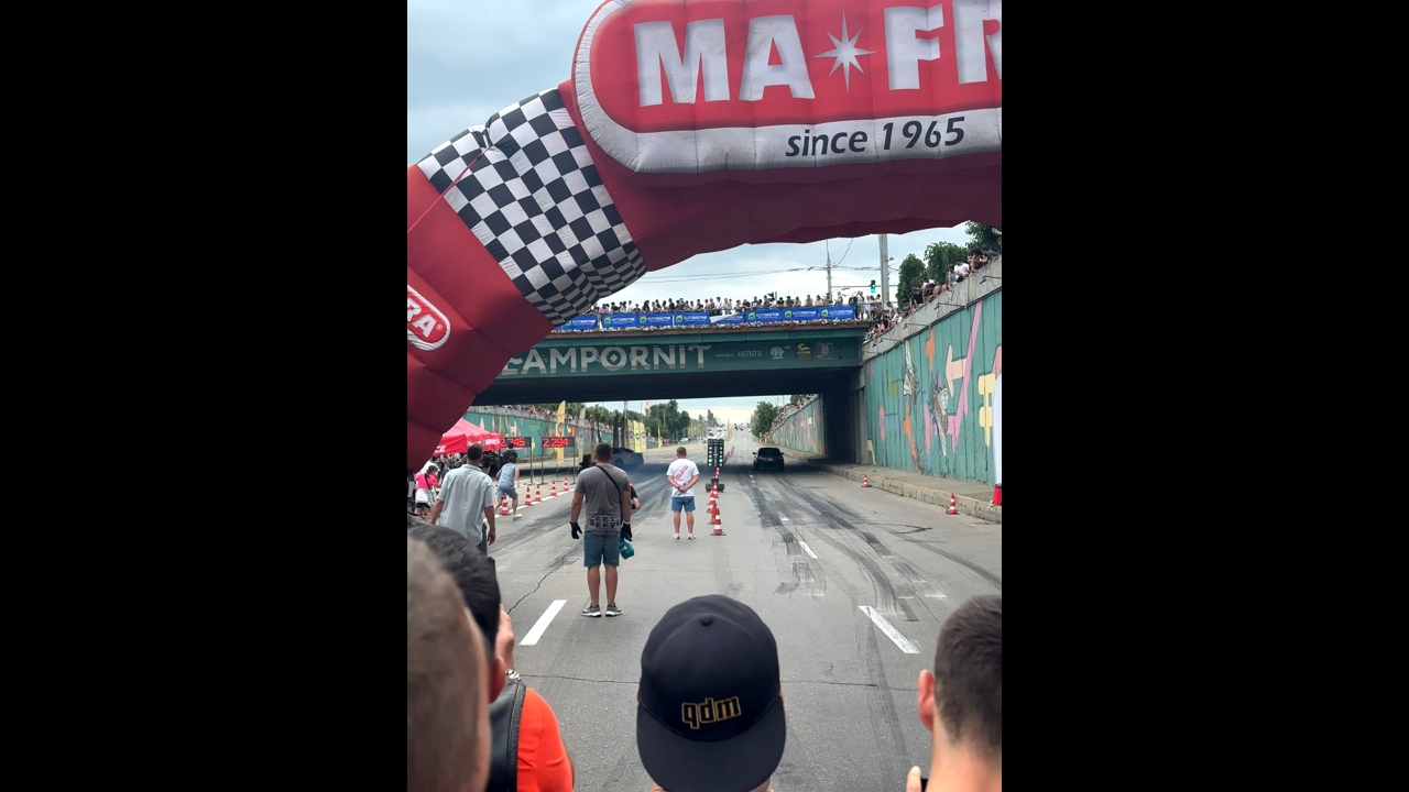 Drag race crash flips car into wall in Chișinău, Moldova