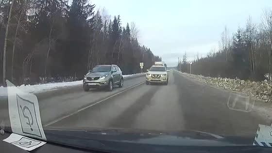 Head-on collision between Nissan and Renault in Tosnensky District leaves one injured