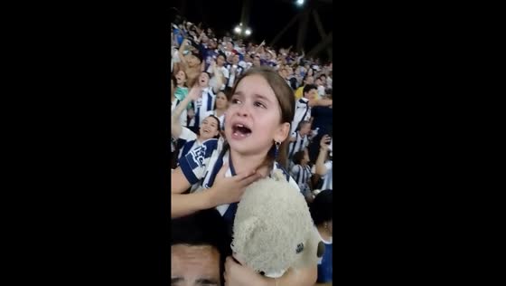 Emotional moment: young fan moved to tears during Talleres de Córdoba match