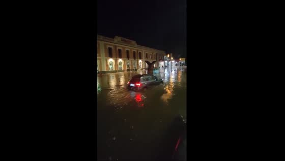 Xativa train station submerged: torrential rainfall transforms streets into rivers