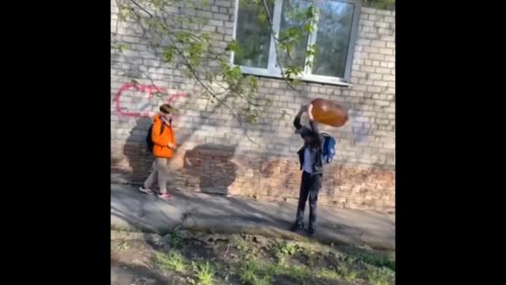 10-year-old injured by exploding beer keg in Tomsk courtyard