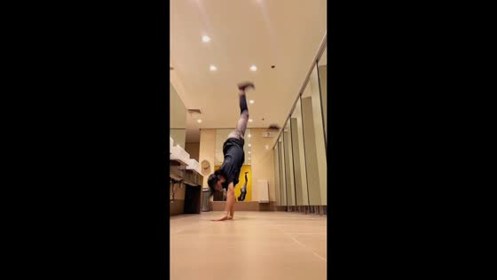 Sandal flies into toilet during cartwheel attempt in Metro Manila, Philippines