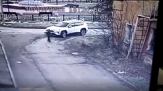Hit-and-run incident in Novosibirsk: child survives as driver flees the scene