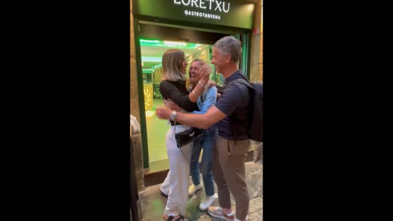 Heartwarming family reunion in Donostia-San Sebastian