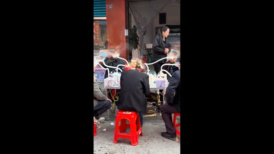 Spiritual elixir demonstration and “third eye awakening” in Sichuan, China