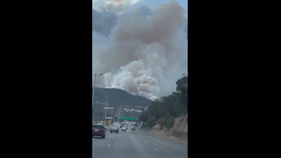 Wildfires near Quito, Ecuador cause massive smoke clouds