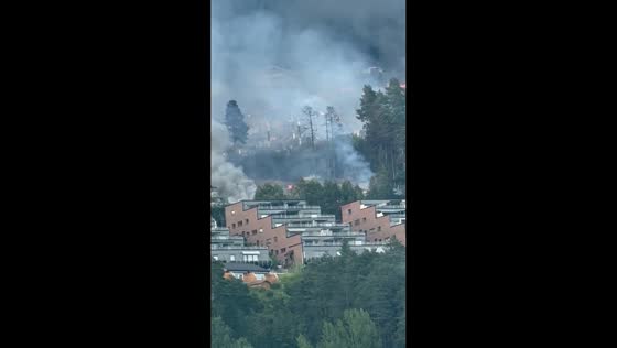 Massive fire engulfs residential area in Krokstadelva, Norway
