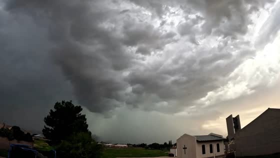 Timelapse captures powerful monsoon thunderstorm in Sierra Vista, Arizona, USA