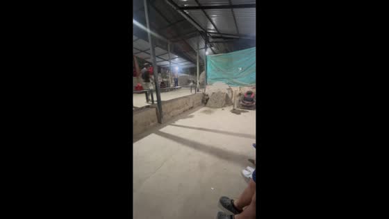 Teen’s quoit throw misses target and hits bottle in La Vega, Colombia