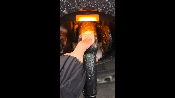 EV charging connector freezes in cold weather in Shanxi, China