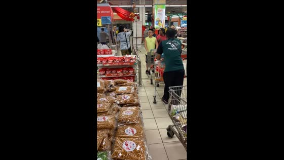 Boy hilariously screams at supermarket checkout in Kuala Lumpur, Malaysia