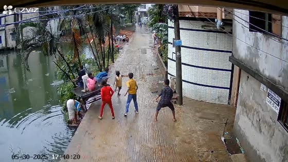 Bicycle cart mishap causes accident in Chittagong, Bangladesh