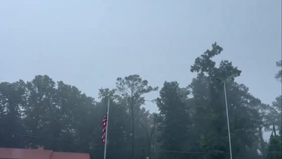 Afternoon thunderstorm brings heavy rain and thunder in Hueytown, Alabama, USA