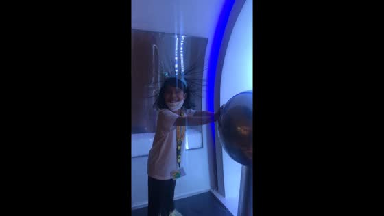 Hair-raising fun: experiencing static electricity at The Mind Museum