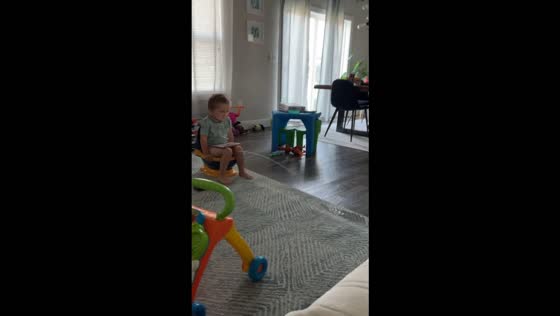 Four-year-old’s potty-training mishap leaves carpet soaked in Phoenix, USA
