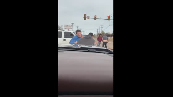 School zone speeding sparks violent confrontation: teens clash with adult man in Oklahoma
