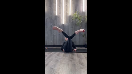 Brooklyn dancer's unique legwork choreography