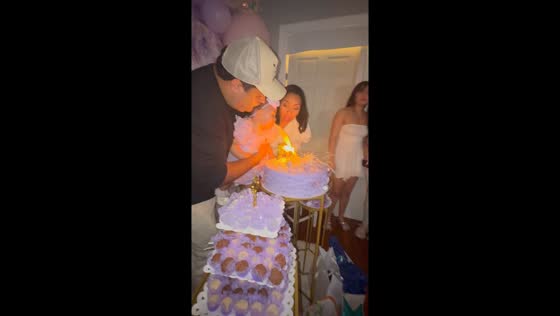 Baby’s unexpected reaction during birthday candle moment in Hartford, Connecticut, USA
