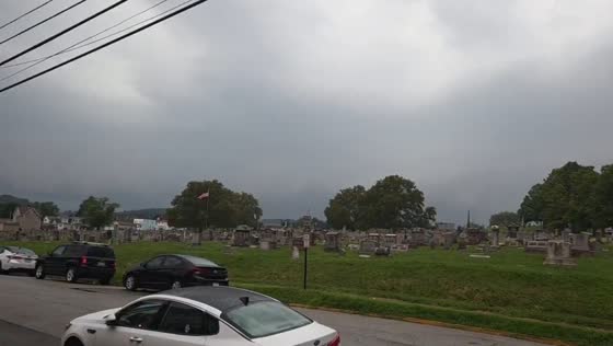 Severe thunderstorm clouds spread across sky over Brackenridge, USA