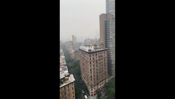 Canadian wildfire smoke blankets New York City skyline in USA
