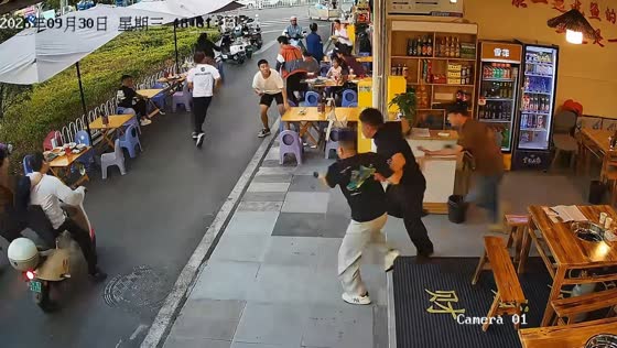 Residents flee as magnitude 4.3 earthquake shakes Kunming, Yunnan, China