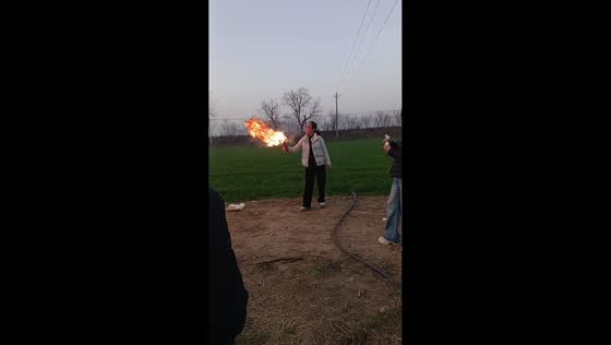 Fire-breathing mishap narrowly avoided in Shaanxi, China