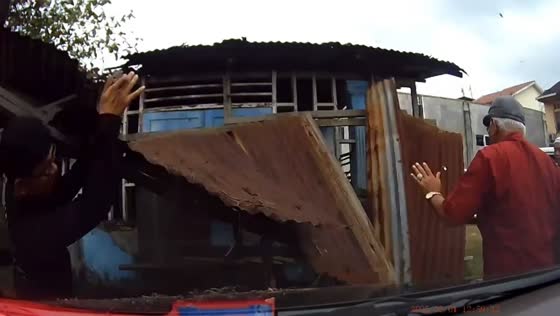 Roof collapses again after parking mishap in Medan, Indonesia