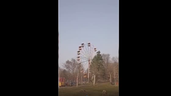 Outdated ferris wheel collapses in Arseniev Amusement Park during planned demolition