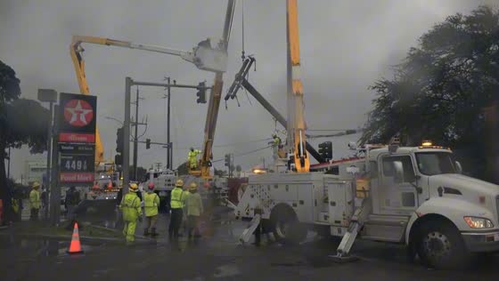 Strong winds cause power outages on O‘ahu, Hawaii, USA