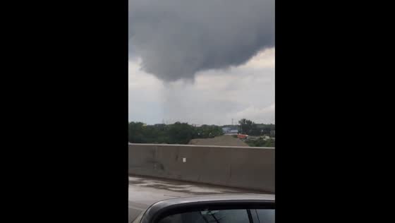 Captivating capture: massive tornado descends in Chicago!