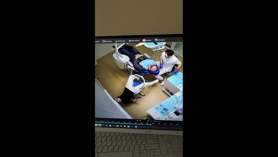 Dental assistant faints during procedure, quickly revived in Krasnodar, Russia