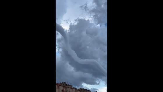 Double waterspout develops into tornado in Marsala, Sicily, Italy