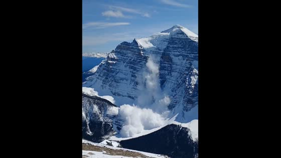 Icefall spectacle: Mount Temple avalanche capture