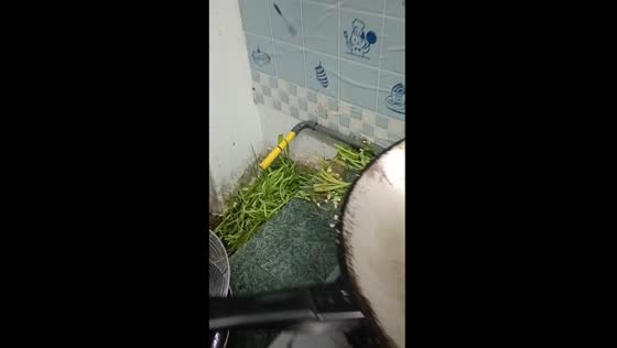 Father-son cooking mishap: Thailand