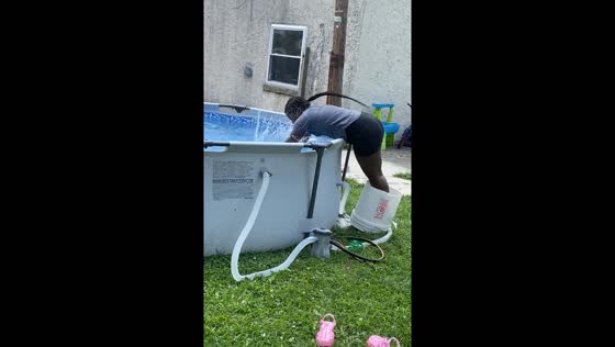 Child's pool jump goes wrong as bucket gives way in Allentown, Pennsylvania