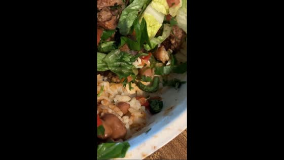 Woman finds caterpillar in salad in Gresham, Oregon, USA