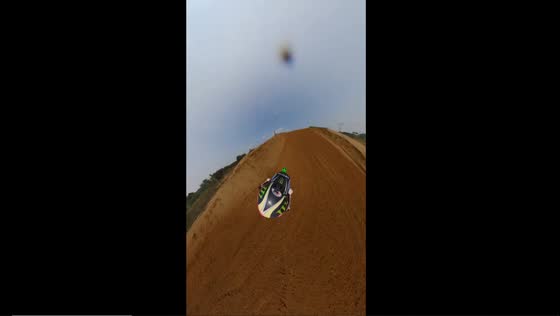 Biker's terrifying fall: 32-year-old breaks femur in Dorno, Italy